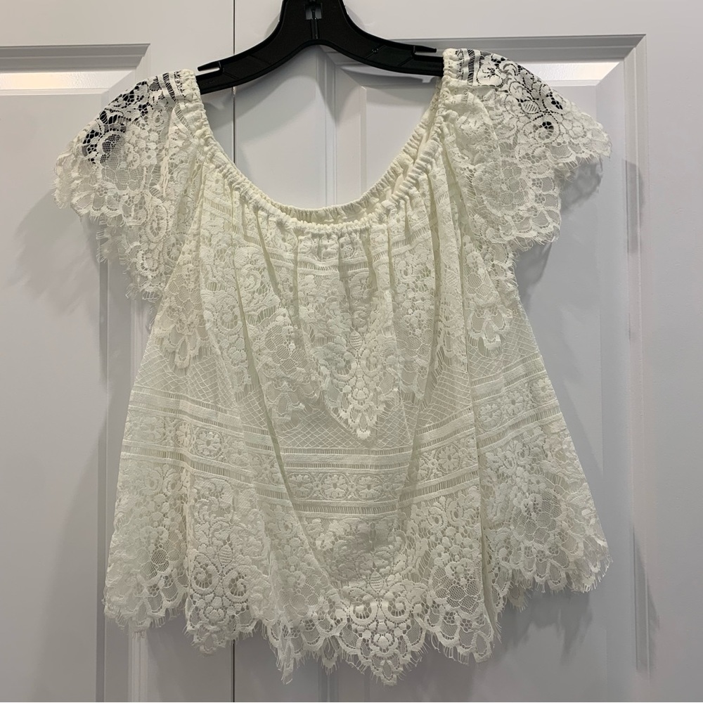 Cupcakes & Cashmere Off the Shoulder Top